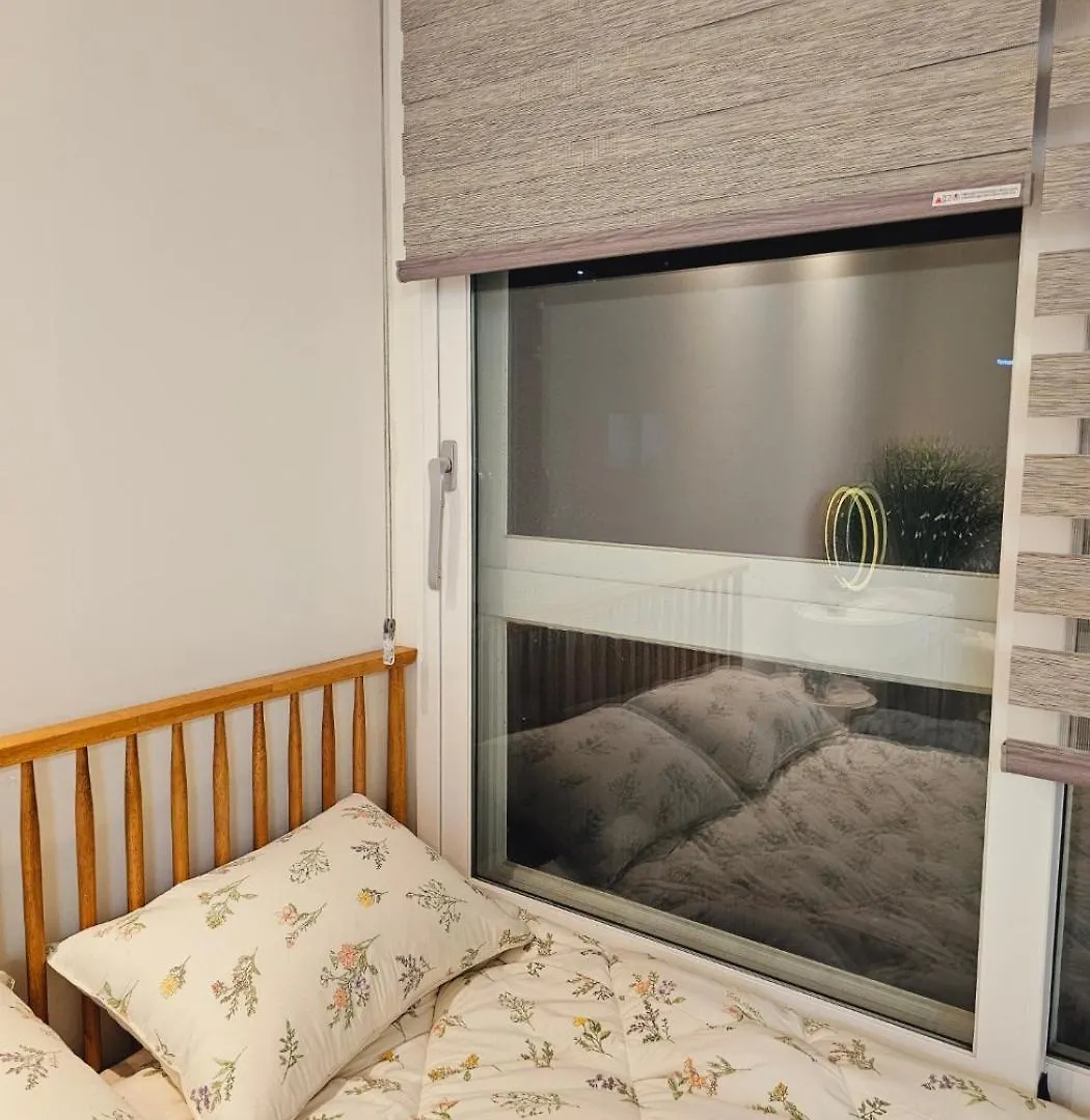 Yeongdeungpo Full Options House Apartment Seoul